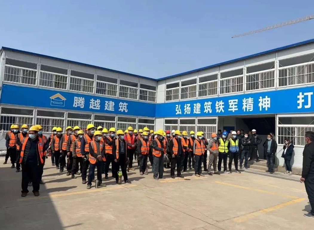 同心战“疫”丨爱游戏·（中国）官方网站APP下载铁军紧急援建山东淄博方舱医院！